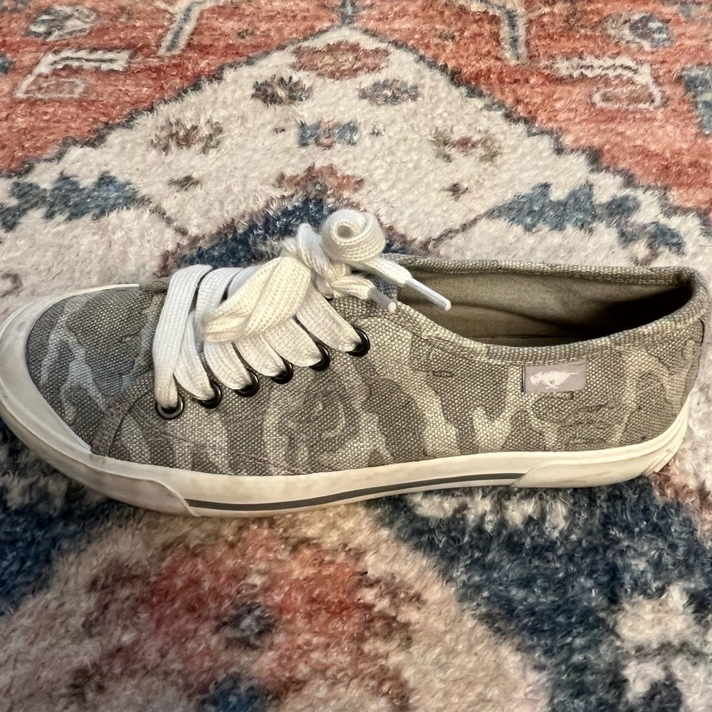 Grey Camo Rocket Dog sneakers